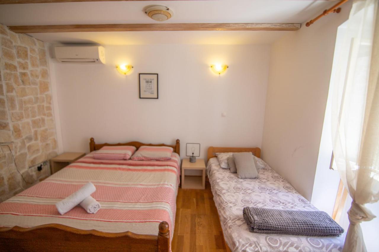 Apartments Loriana Šibenik Exterior foto