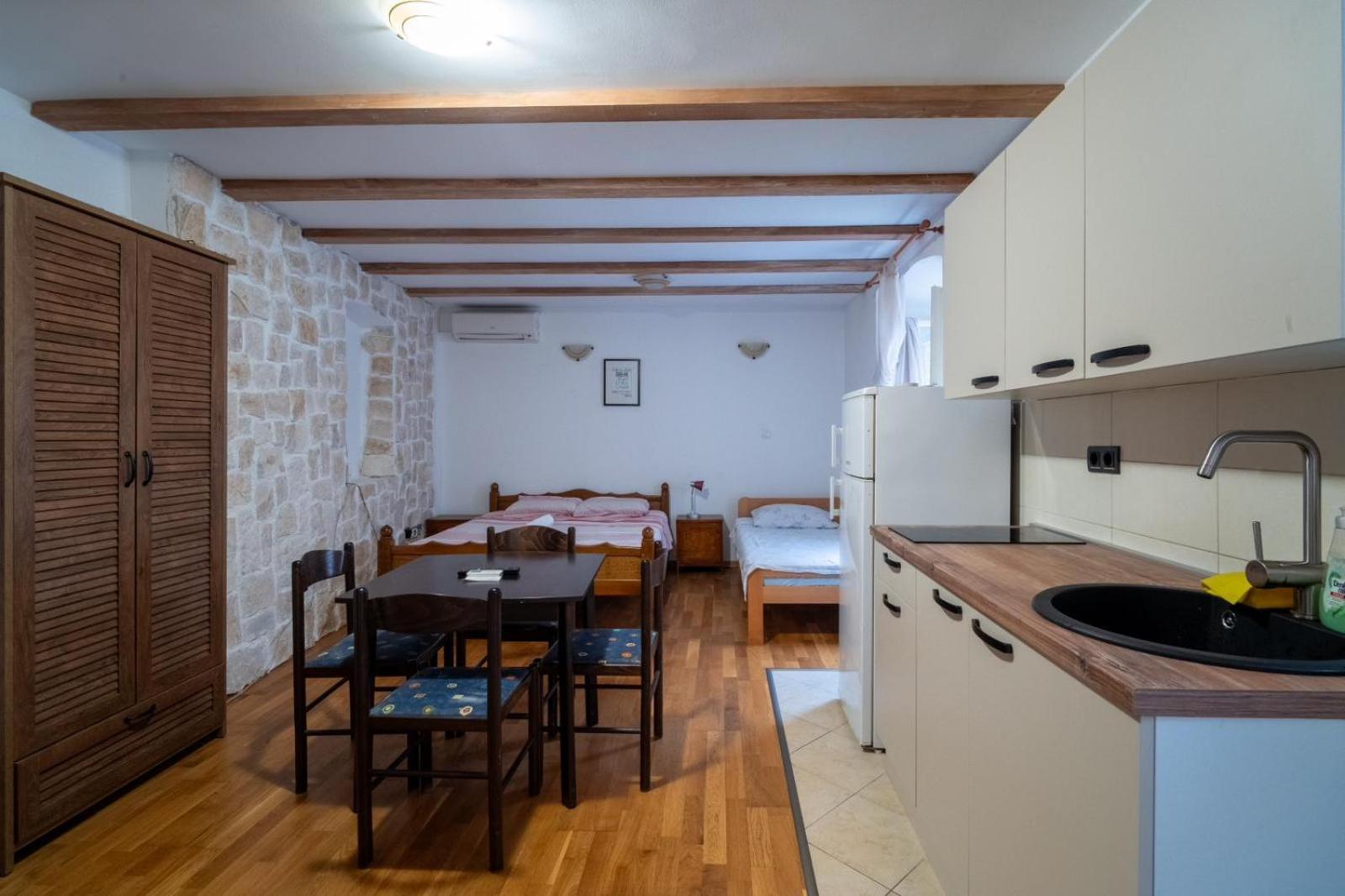 Apartments Loriana Šibenik Exterior foto